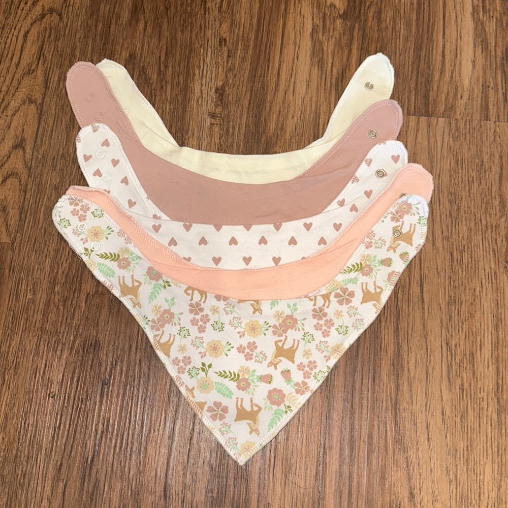5 pack of baby drool bandanas